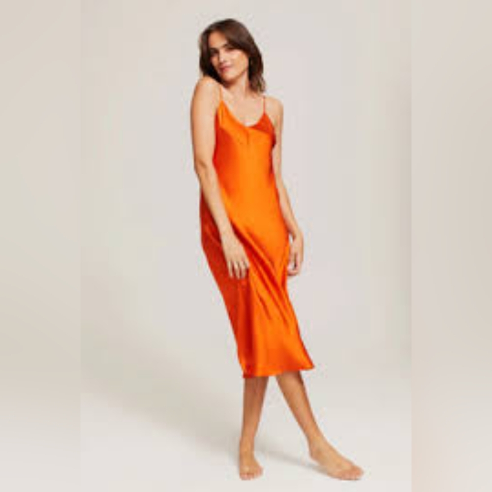 Simone Perele Orange Chemise V-Neck Delicate Straps